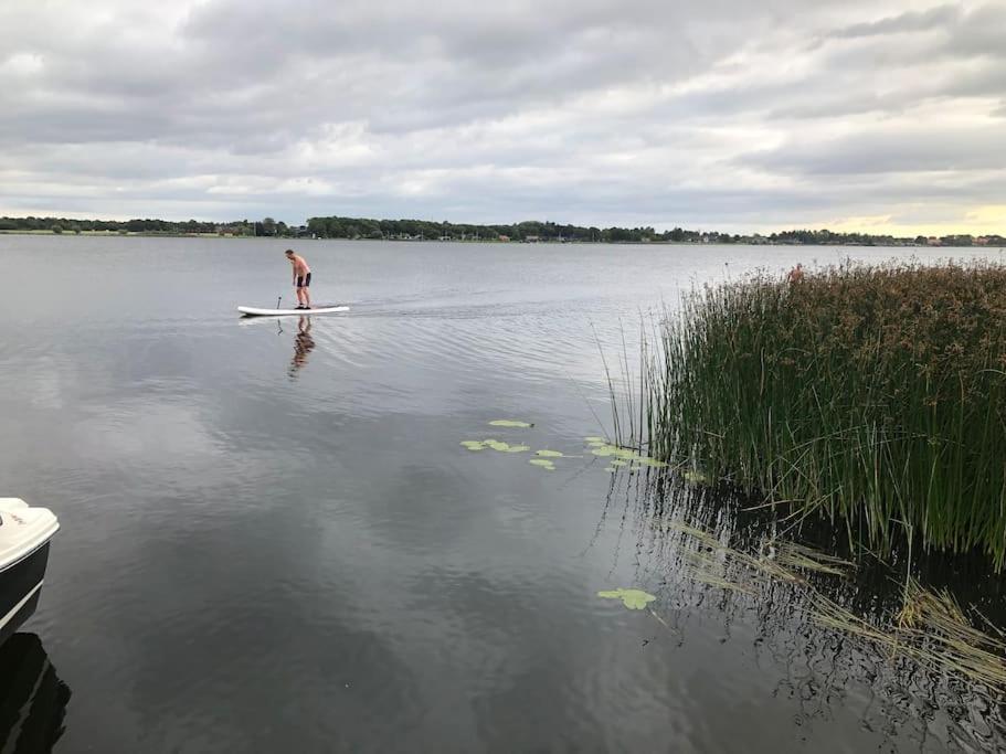 Huset Ved Soen Taet Pa Herning Og Mch Og Boxen 90 M2 Sunds Exterior foto