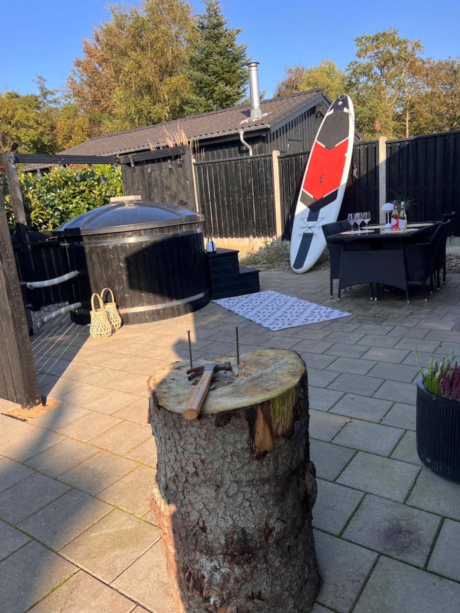 Huset Ved Soen Taet Pa Herning Og Mch Og Boxen 90 M2 Sunds Exterior foto